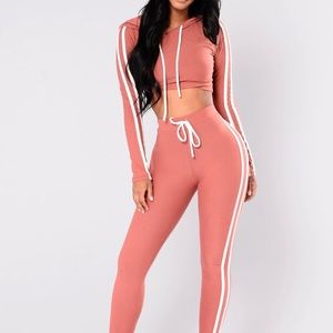 Fashion Nova - Tennis Court II set Mauve